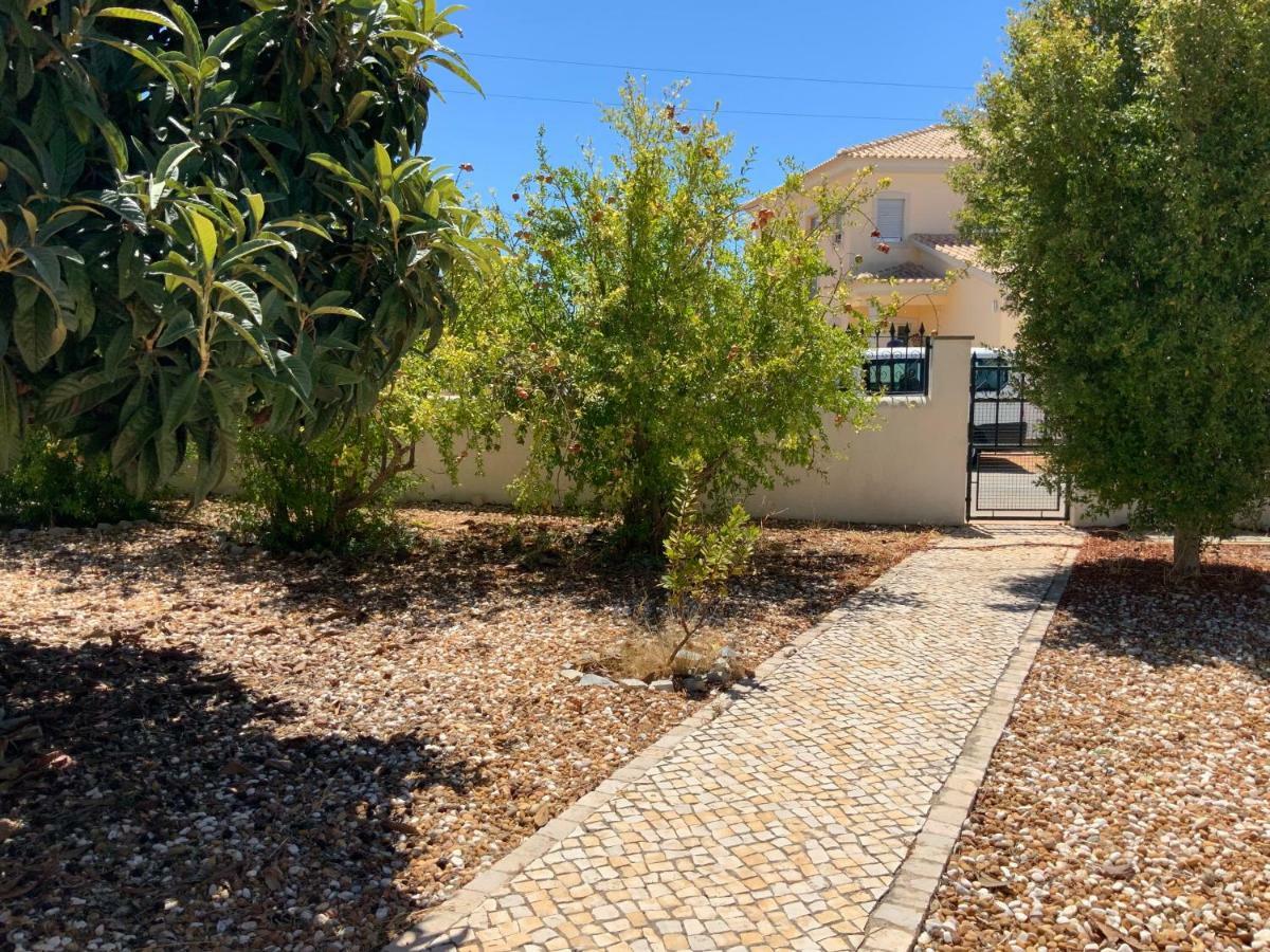 Guest House Alfarrobeiras Albufeira Exterior foto