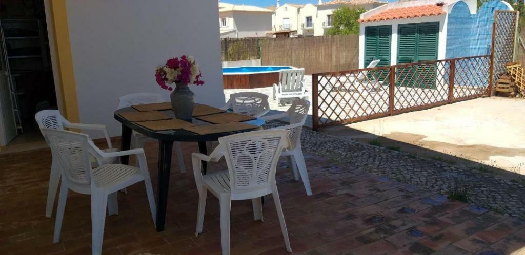 Guest House Alfarrobeiras Albufeira Exterior foto